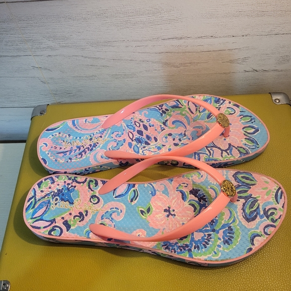Lilly Pulitzer Colorful Paisley Print Flip Flops 9/10 - Picture 2 of 6